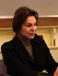 Мари Перену 