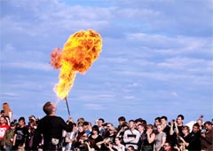 На острове Краснофлотском ежегодно проводится спортивно-концертный праздник на открытом воздухе «Железный конь»