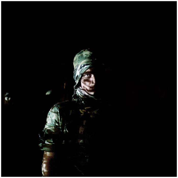 Абхазия, октябрь 2008. Ополченец, патрулирующий Кодорское ущелье.