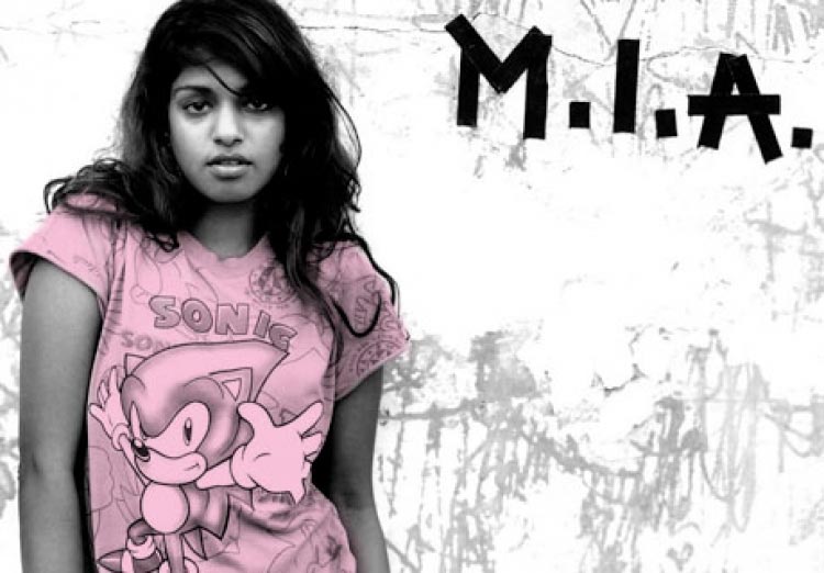 Британская певица тамильского происхождения M.I.A. — Матханги «Майа» Арулпрагасам — сообщила, что сочинит музыку для телепередачи «Мир завтра» основателя разоблачительного портала WikiLeaks Джулиана Ассанжа.