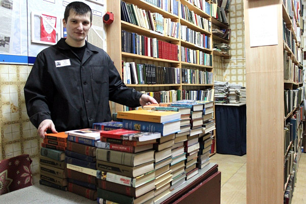 Сбор книг осужденным ИК-25 ГУФСИН России по Республике  Коми. Пользователи интернет-сообщества «Тугеза» собрали для осужденных ИК-25 более трёх сотен книг