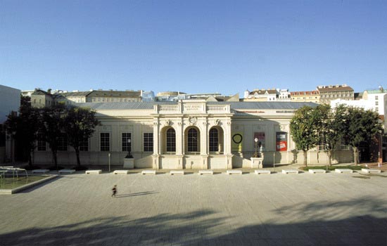 Художественные музеи и другие влиятельные культурные институции Австрии выступили с открытым письмом в поддержку группы Pussy Riot и против криминализации акционистских форм искусства.