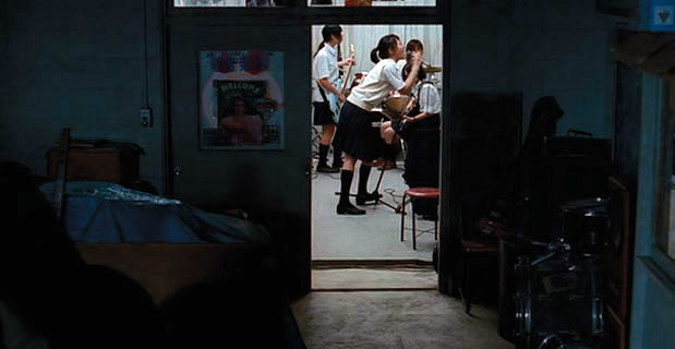 Кадр из фильма Нобухиро Ямаситы «Линда, Линда, Линда»