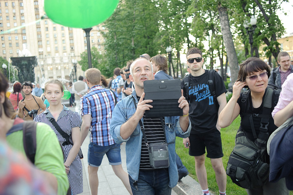 Кто ведет прямые трансляции московских протестов