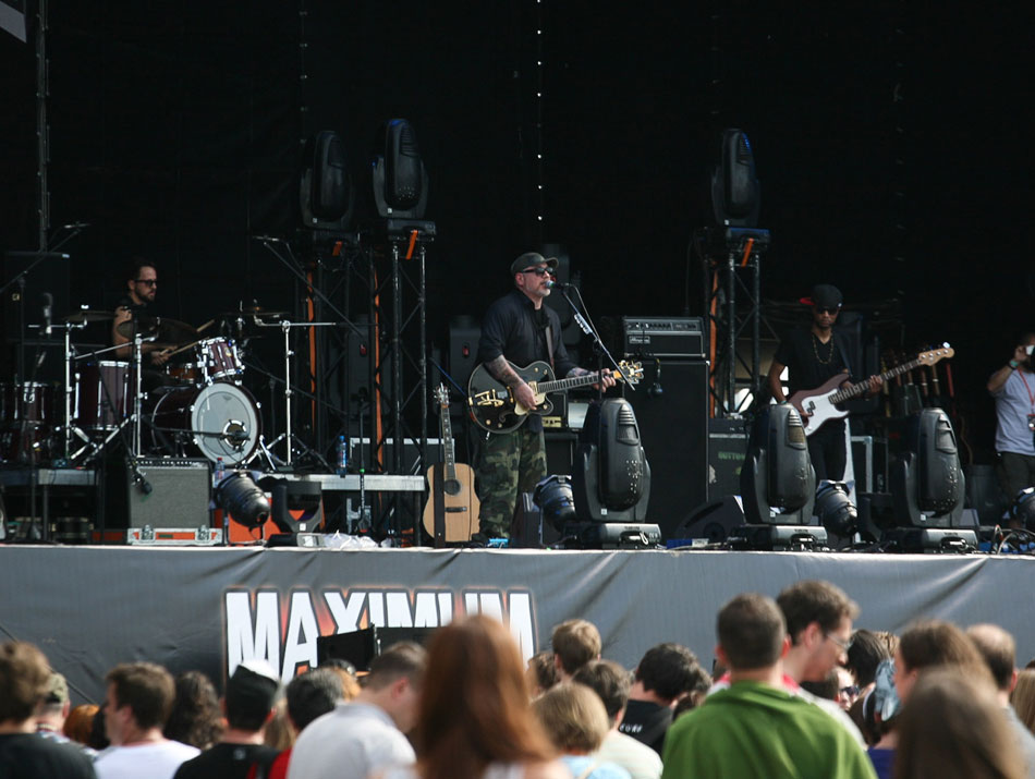 Ноэл Галлахер во время выступления на международном фестивале рок-музыки Maxidrom-2012  - Юлия Рыженко