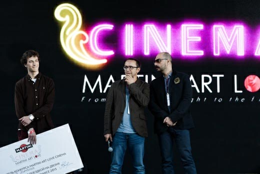 Российские режиссеры Андрей Харзеев и Аксинья Гог по результатам конкурса короткометражных фильмов Martini Art Love Cinema представят свои работы на фестивале Sundance.